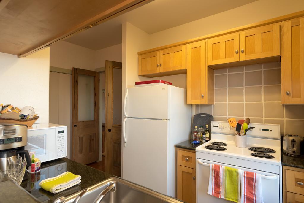 The Rivery Retreat, Choose From Luxury Guesthouse Cabin Or Suite In Lake Austin Hill Country Exterior foto